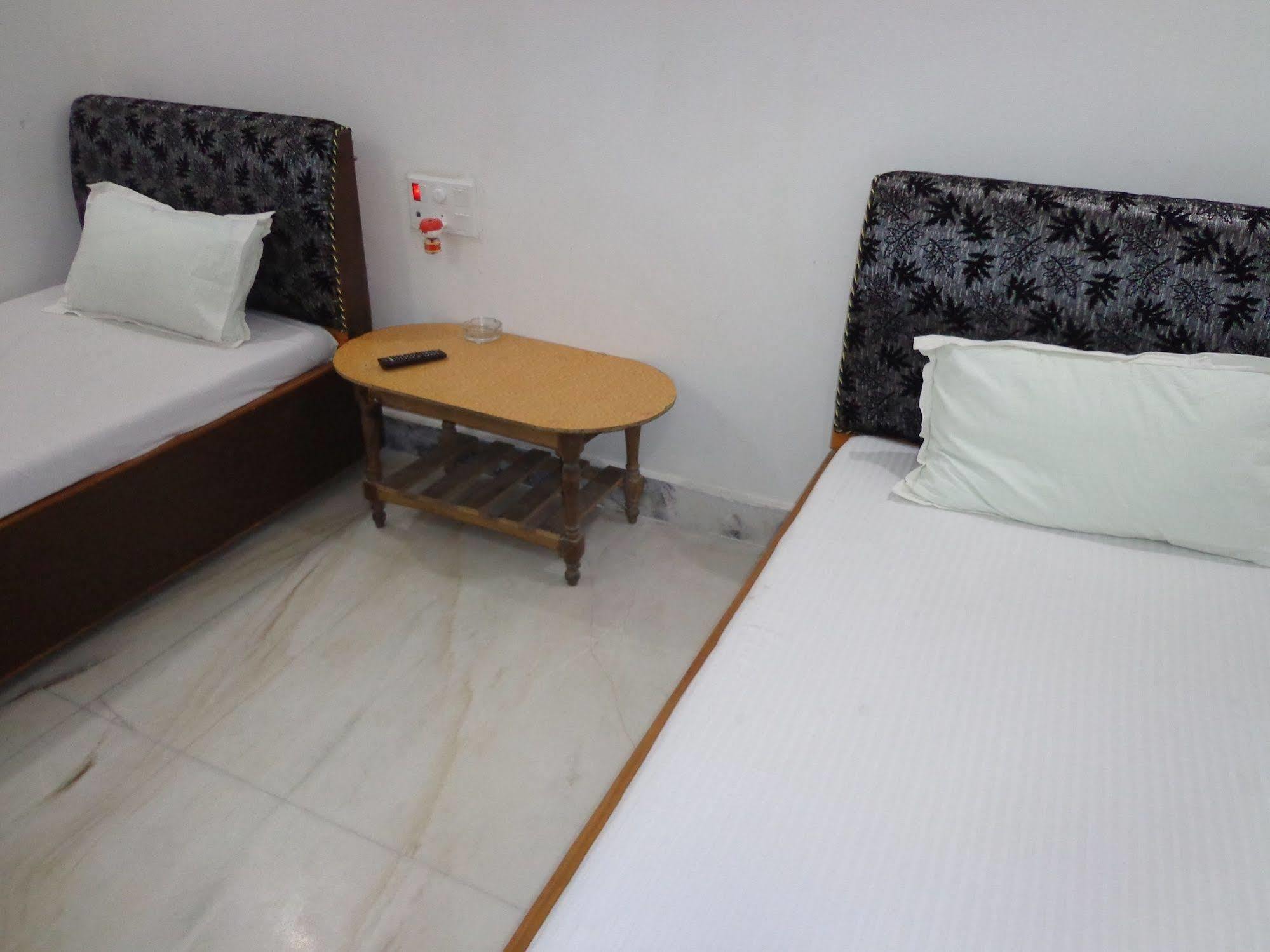 Jyoti Guest House Bodh Gaya Exterior photo